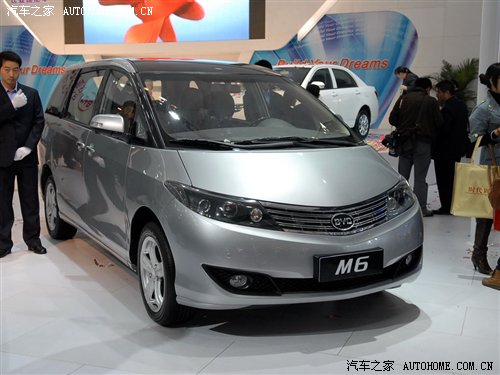 比亚迪M6 比亚迪M6