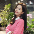 李真(韩国女歌手、演员) 李真(韩国女歌手、演员)