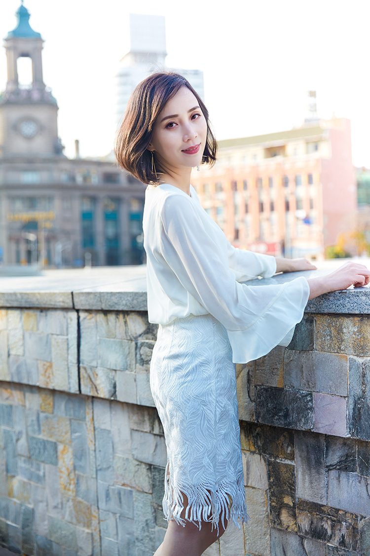 陈懿(中国内地女演员) 陈懿(中国内地女演员)