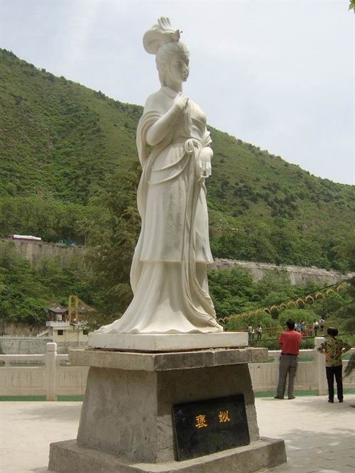 褒姒雕像 褒姒雕像