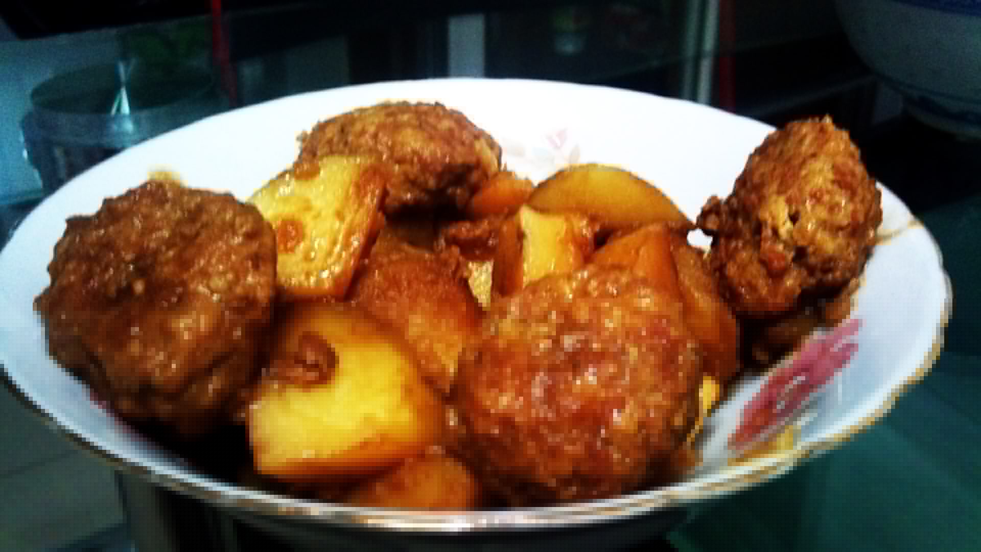 土豆烧肉圆 土豆烧肉圆