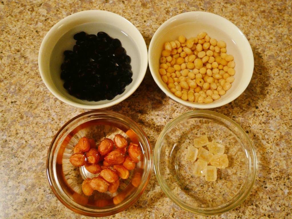 黄豆黑豆豆浆