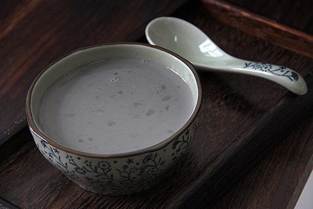 核桃黑芝麻黑豆浆