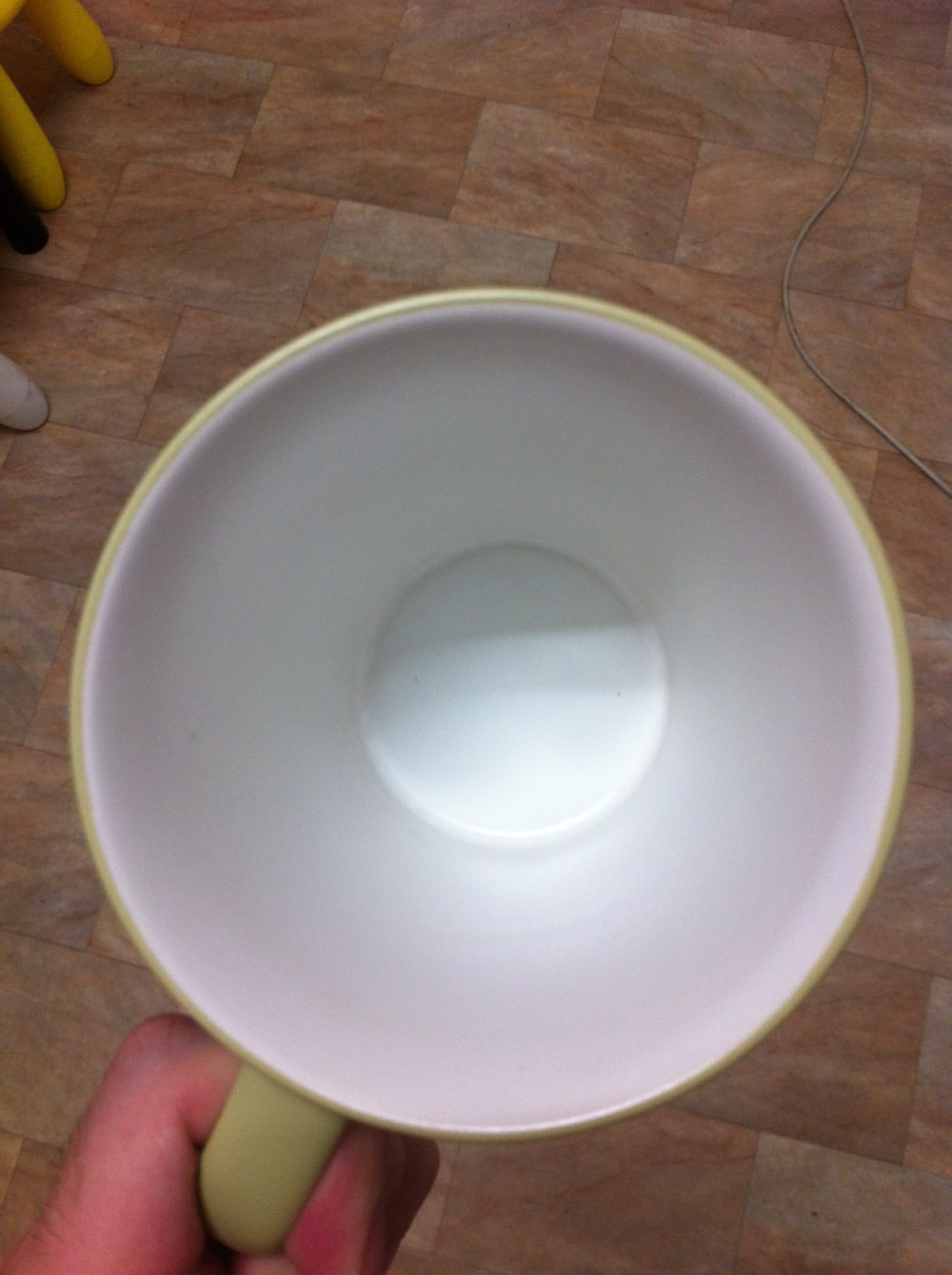 巧除陶瓷杯茶渍