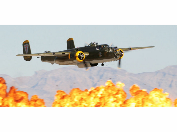 B-25轰炸机 B-25轰炸机
