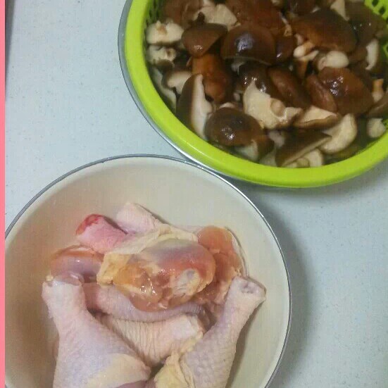 香菇土豆滑鸡饭