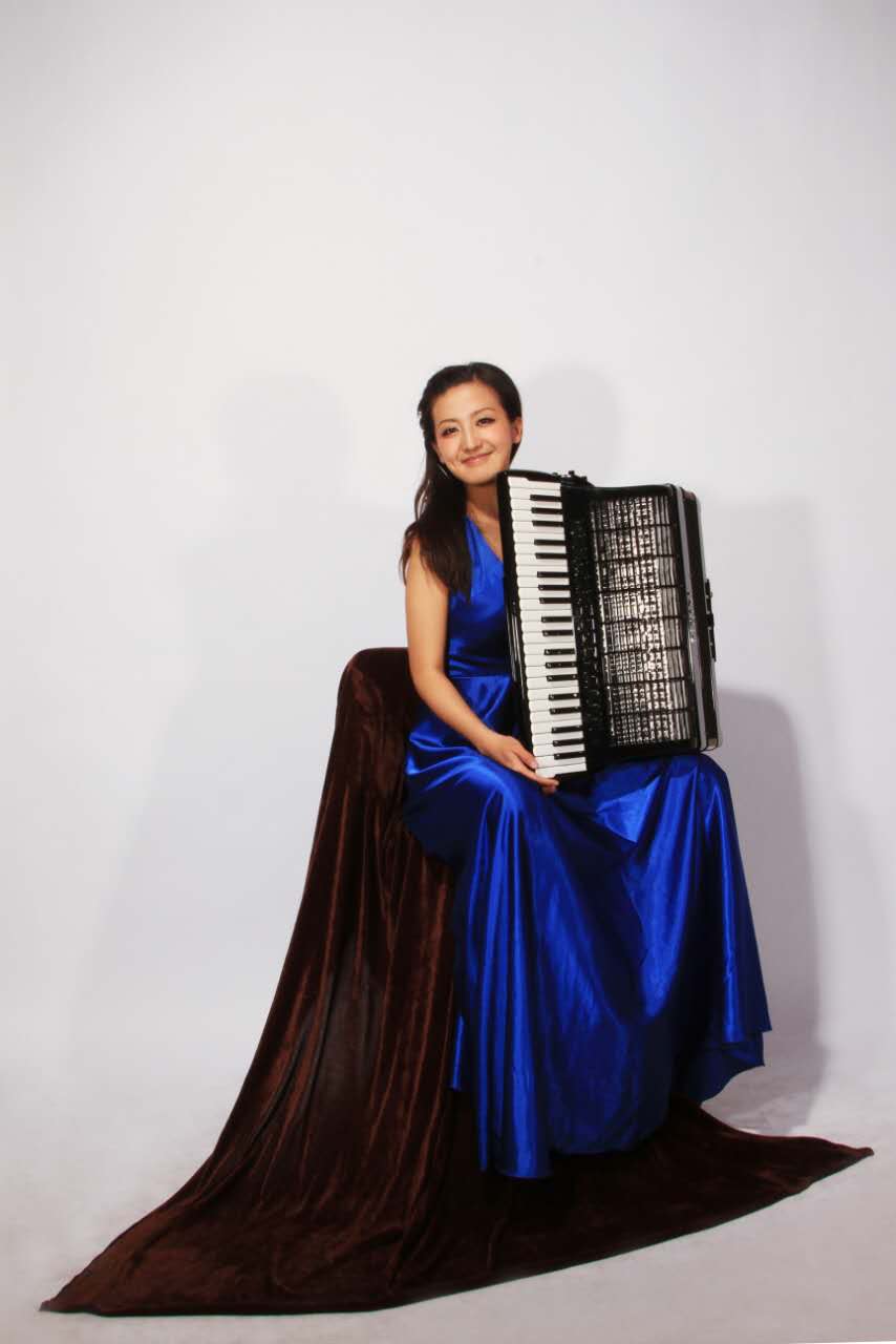 李墨 李墨