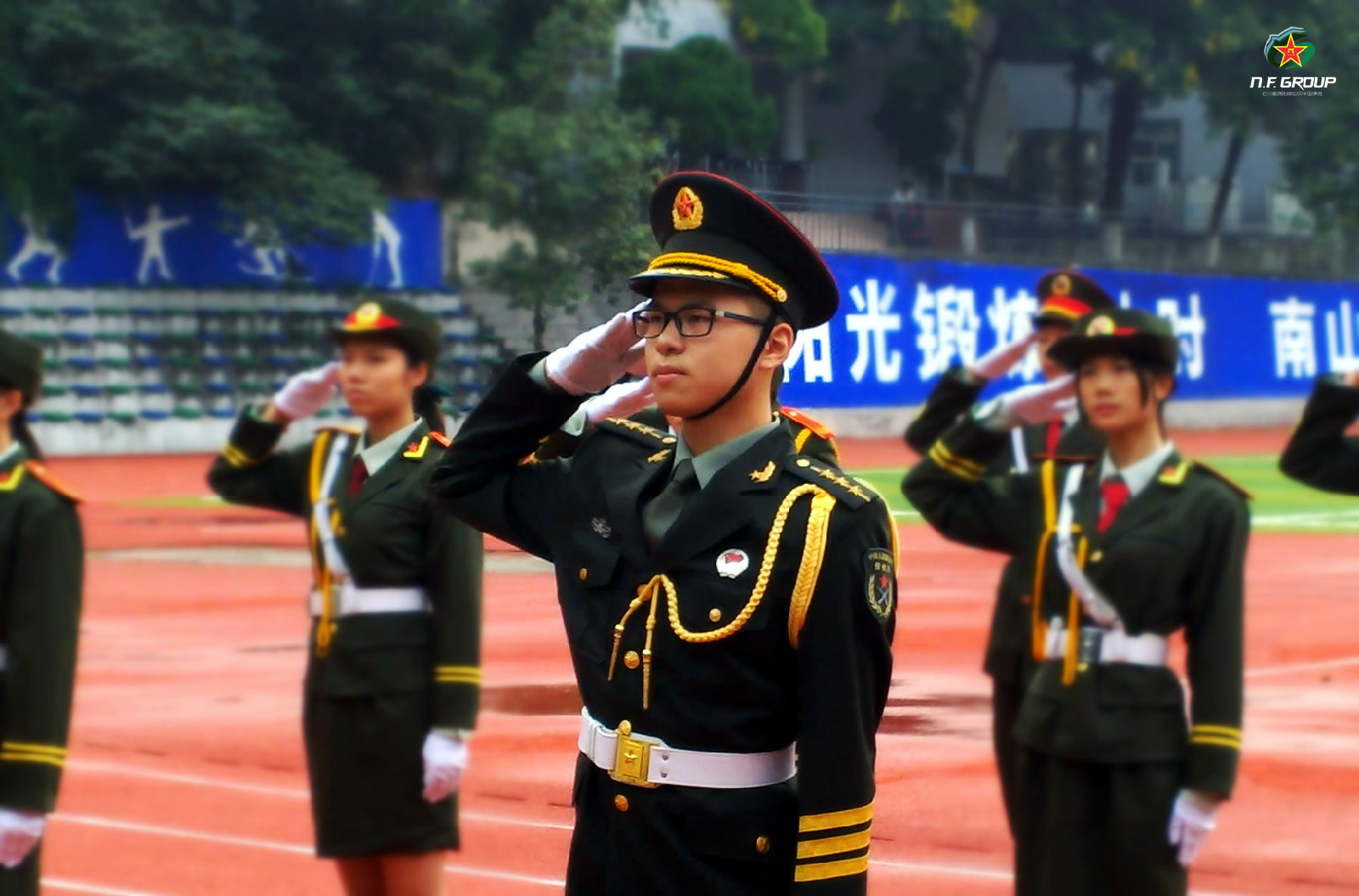 南山中学国旗班 南山中学国旗班