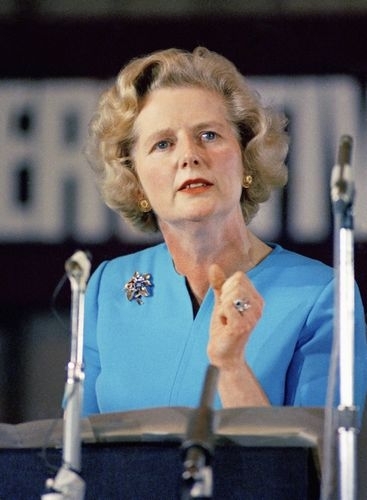 对阿根廷持强硬态度的英国首相柴契尔夫人 对阿根廷持强硬态度的英国首相柴契尔夫人