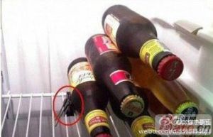 堆瓶子 堆瓶子
