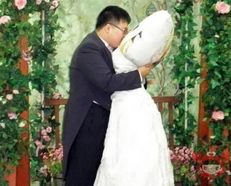 和枕头结婚的人 和枕头结婚的人
