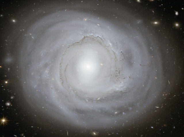 贫血星系 贫血星系