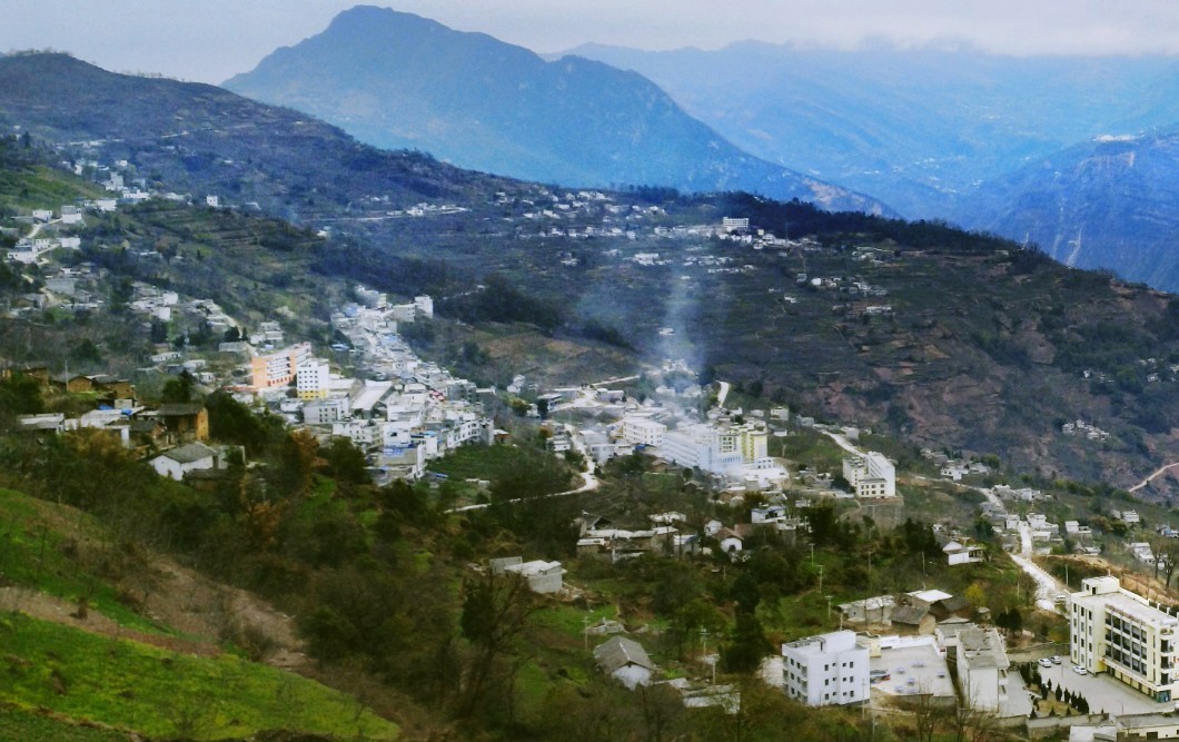 凉山村(云南省昭通市昭阳区田坝乡下辖村) 凉山村(云南省昭通市昭阳区田坝乡下辖村)