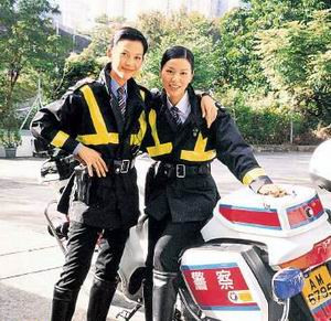 蔡少芬与滕丽名为《陀姐4》开工 蔡少芬与滕丽名为《陀姐4》开工