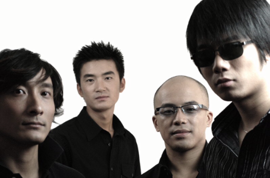 忆江南(甜蜜的孩子主唱歌曲) 忆江南(甜蜜的孩子主唱歌曲)