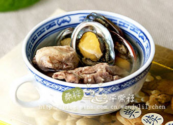 鲍鱼炖排骨 鲍鱼炖排骨