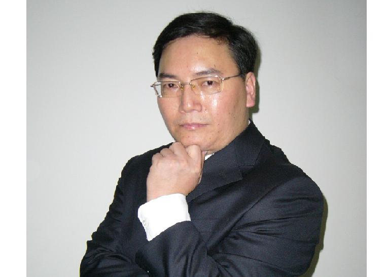 熊鼎伟 熊鼎伟