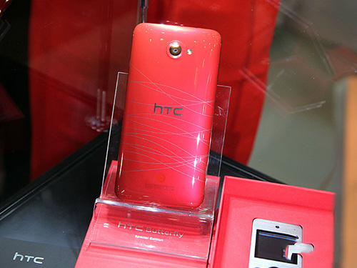 HTC Butterfly HTC Butterfly