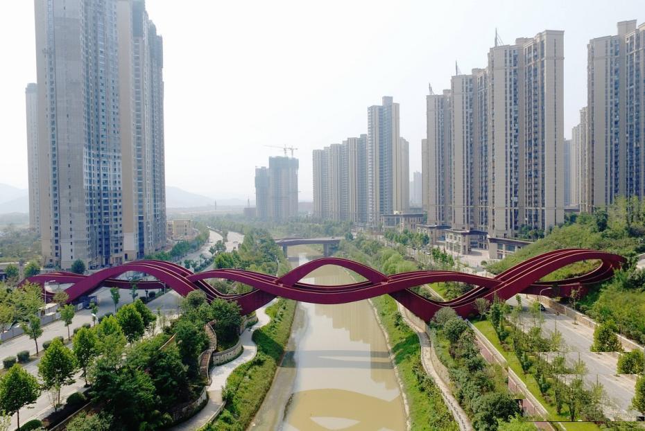 中国结步行桥 中国结步行桥