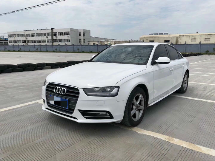 奥迪A4L 2.0 TFSI 标準型 奥迪A4L 2.0 TFSI 标準型
