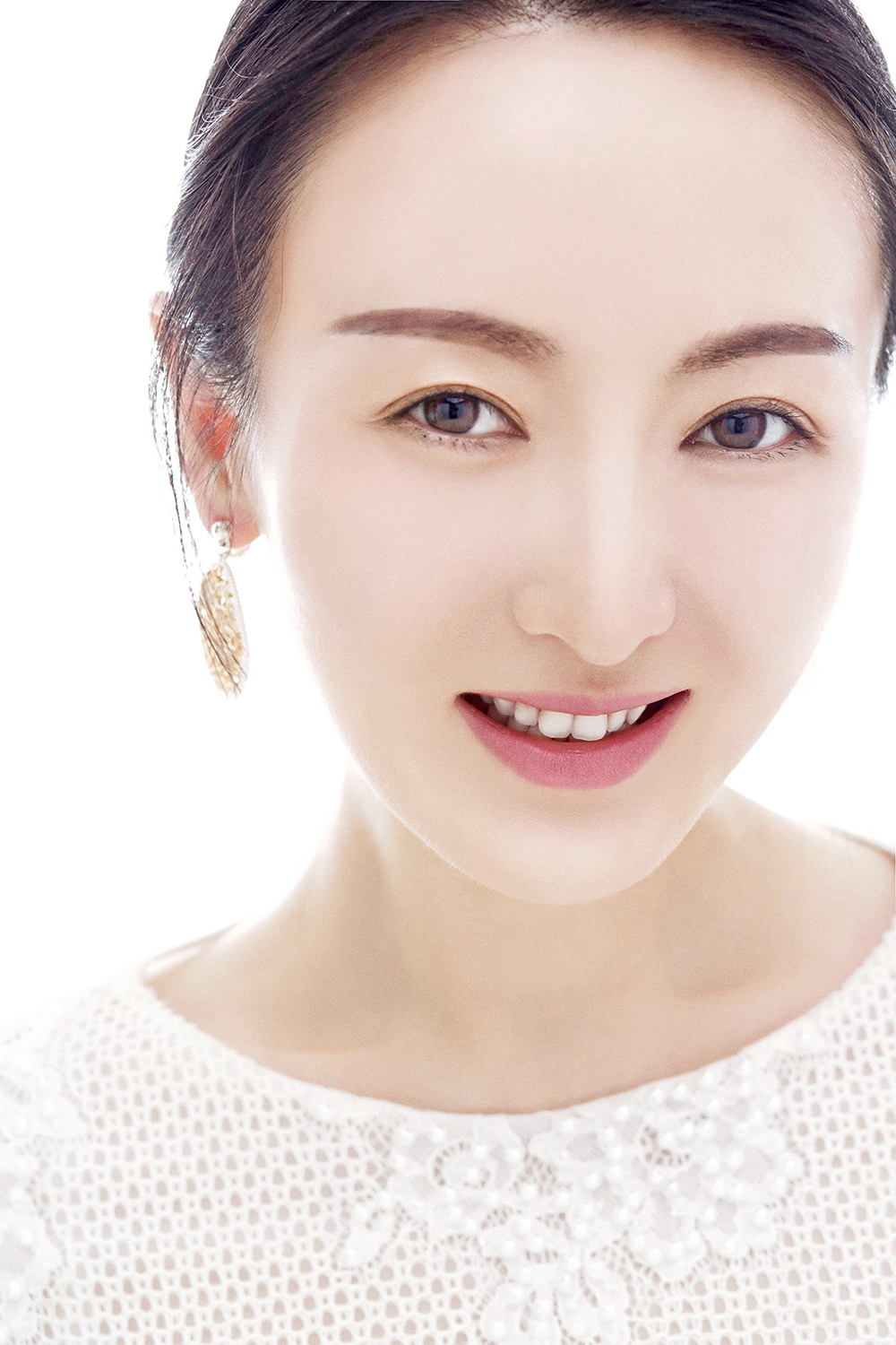 何晴(安徽籍贯女演员) 何晴(安徽籍贯女演员)