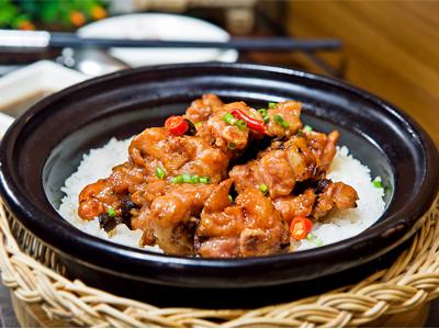 煲仔饭 煲仔饭