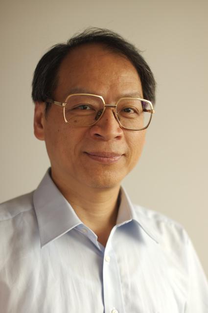 邱显峰 邱显峰
