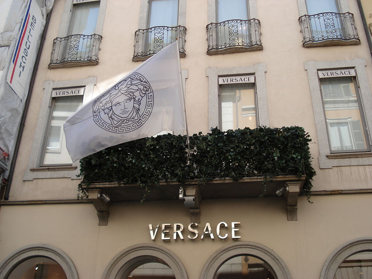 范思哲(VERSACE) 范思哲(VERSACE)