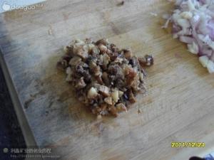 电饭煲做出香喷喷的腊味饭 电饭煲做出香喷喷的腊味饭