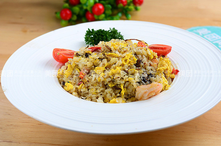 咖喱虾仁炒饭 咖喱虾仁炒饭