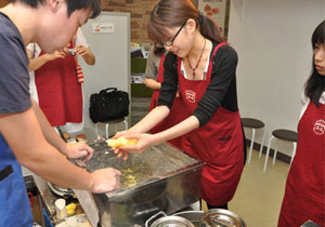 现场体验自己製作食品模型 现场体验自己製作食品模型