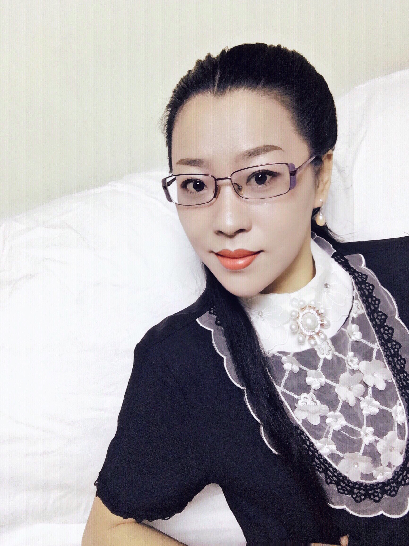 叶子(中国易学界领军人物) 叶子(中国易学界领军人物)