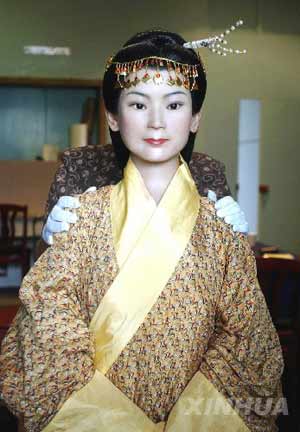 千年美女-辛追(复原像) 千年美女-辛追(复原像)