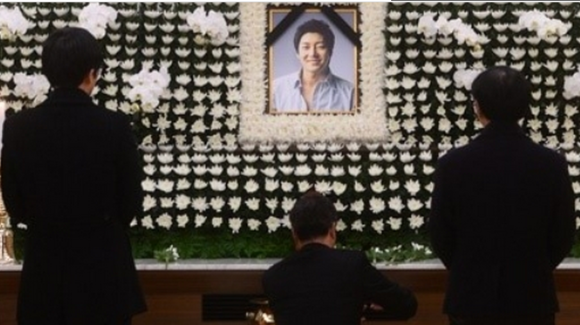 金智勛自杀事件 金智勛自杀事件