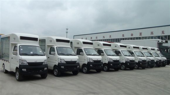 广告车 广告车