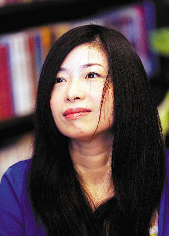 麵包树上的女人 麵包树上的女人