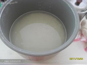 电饭煲做出香喷喷的腊味饭 电饭煲做出香喷喷的腊味饭