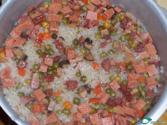 豌豆腊味饭 豌豆腊味饭