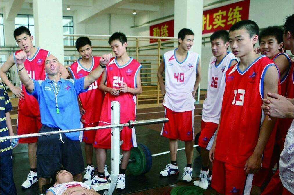 年少时的陶汉林与丁彦雨航郭艾伦 年少时的陶汉林与丁彦雨航郭艾伦