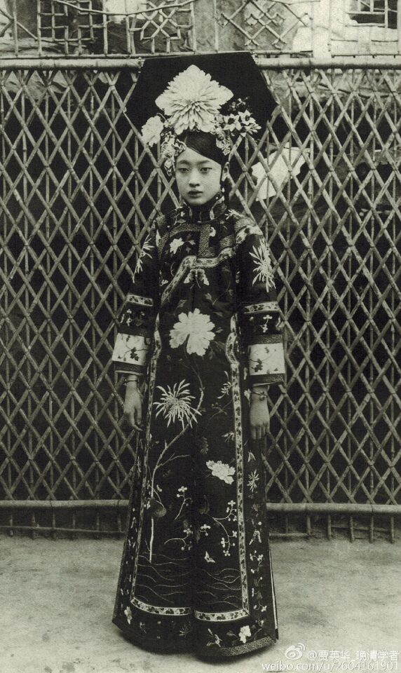 郭布罗·婉容 郭布罗·婉容