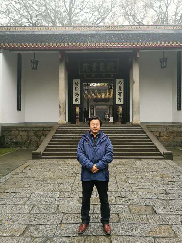 张顺平(腾讯网儒释道频道主编) 张顺平(腾讯网儒释道频道主编)