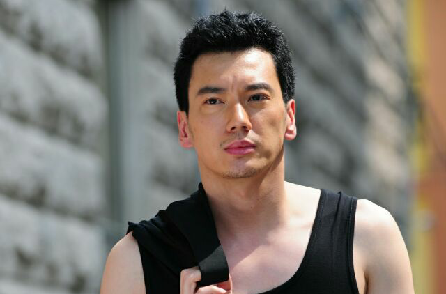 王坤(中国内地男演员) 王坤(中国内地男演员)