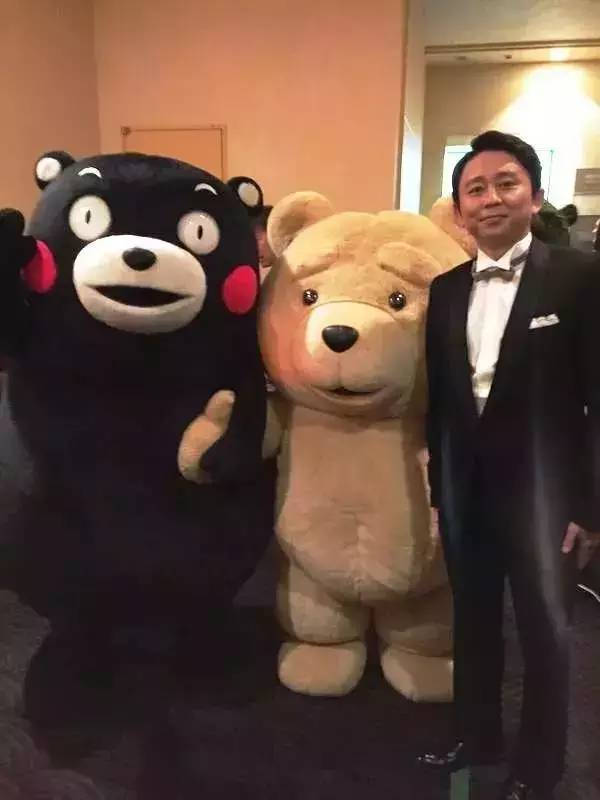 熊本熊与泰迪熊合影 熊本熊与泰迪熊合影