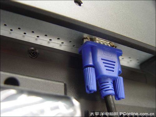 液晶显示器接口类型 液晶显示器接口类型
