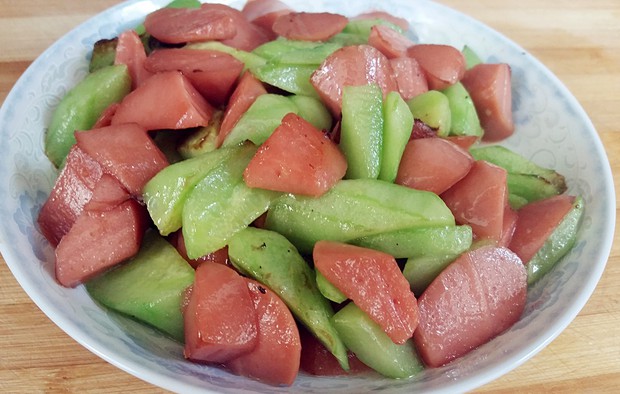 火腿肠炒黄瓜 火腿肠炒黄瓜