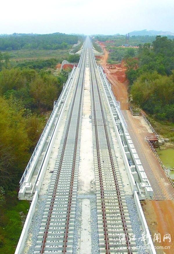 深湛铁路 深湛铁路