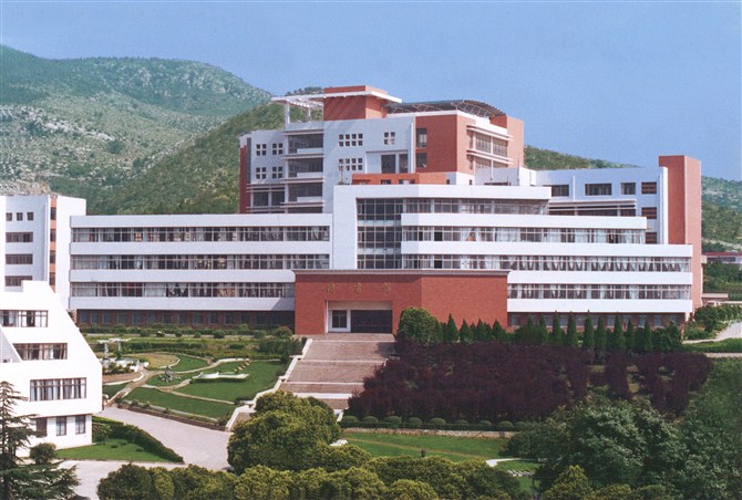淮北师範大学物理与电子信息学院