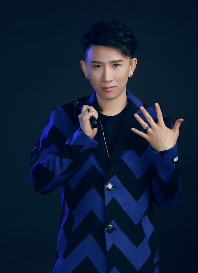 陶辰宇 陶辰宇