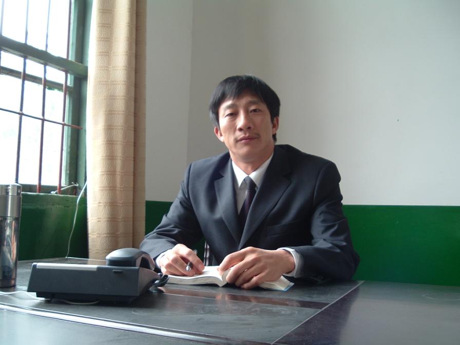 刘永辉校长 刘永辉校长