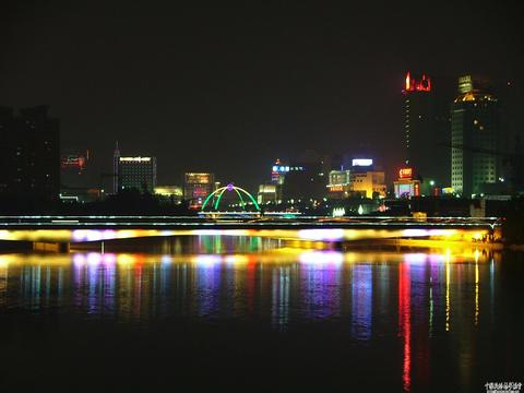 潍坊的夜晚——白浪河 潍坊的夜晚——白浪河